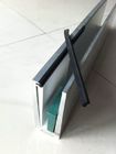 Het u-vormige Gebruik van de het Glasleuning van Frameless van het Aluminiumkanaal met Geschilderde Oppervlakte
